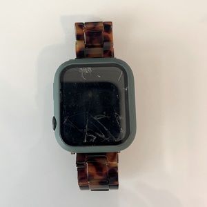 Apple watch Series 5 44 mm with cracked screen